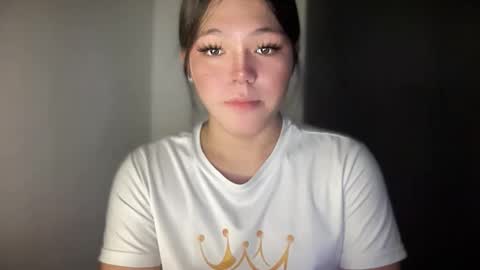 Snapshot of sweetgirl_ayesha chatting on 11/25/25, 01:27 Ayesha online show from 11/25/25, 01:27