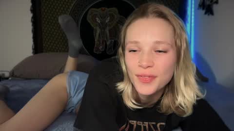 Snapshot of sweetgracee chatting on 12/10/24, 08:08 sweetgracee online show from 12/10/24, 08:08