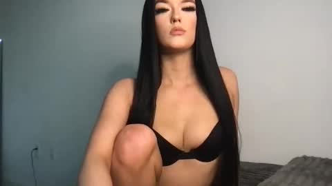 Gracie  online show from 11/15/25, 10:59