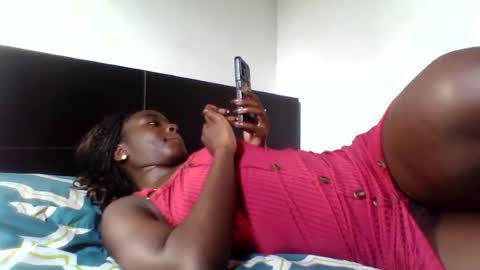 Snapshot of sweetgurl05 chatting on 07/07/26, 01:48 sweetgurl05 online show from 07/07/26, 01:48