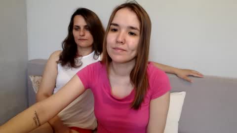 Alina and Mia online show from 05/15/26, 05:25