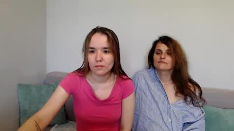Alina and Mia online show from 06/07/26, 08:29