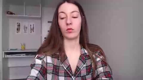 Emma  online show from 03/17/26, 08:28