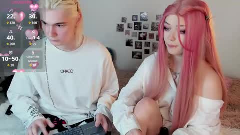 sweethearts_friends online show from 05/13/26, 12:30