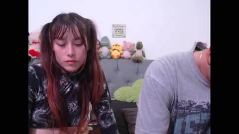Snapshot of sweethoney22_ chatting on 02/25/25, 01:50 Sabrina y Eliot online show from 02/25/25, 01:50