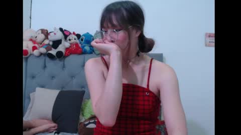 Snapshot of sweethoney22_ chatting on 03/07/25, 06:13 Sabrina y Eliot online show from 03/07/25, 06:13