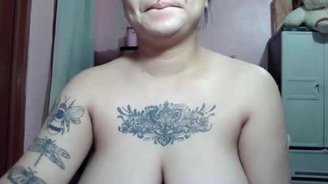 Snapshot of sweethotkisha chatting on 10/03/25, 01:24 sweethotkisha online show from 10/03/25, 01:24