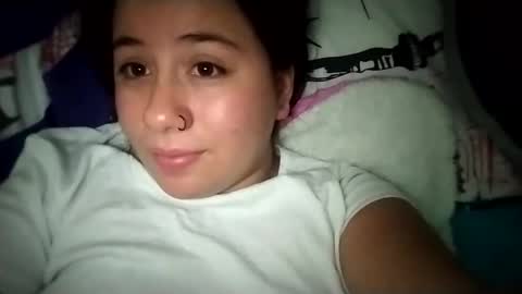 Ana Mara  i cant Make noise My family is here  online show from 02/05/25, 05:20