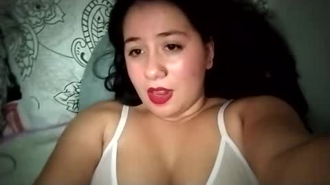 Ana Mara  i cant Make noise My family is here  online show from 02/20/25, 03:56