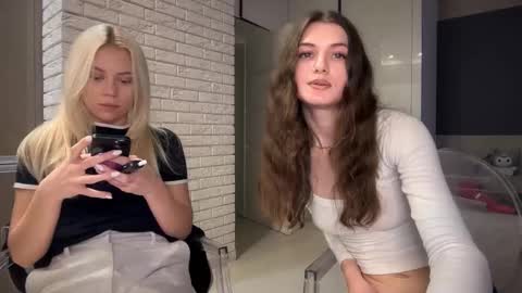 sweetie_kitty888 online show from 02/27/26, 06:30