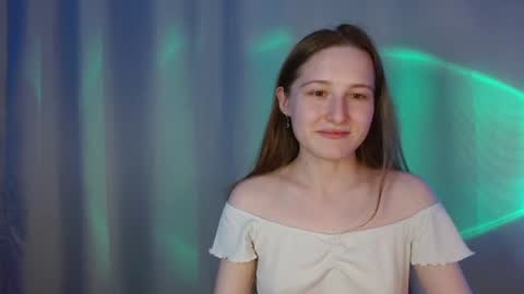 Snapshot of sweetie_lover chatting on 12/04/24, 11:35 Annie online show from 12/04/24, 11:35