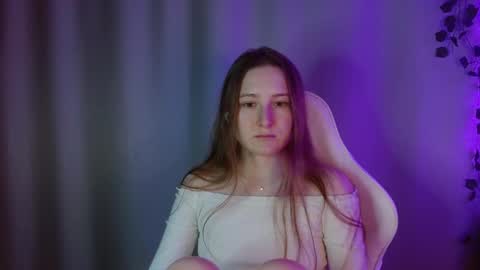 Snapshot of sweetie_lover chatting on 10/10/25, 09:47 Annie online show from 10/10/25, 09:47