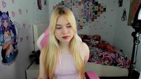 Mia online show from 02/22/26, 03:10