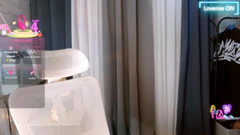 sweetiefox1 online show from 03/13/26, 02:18