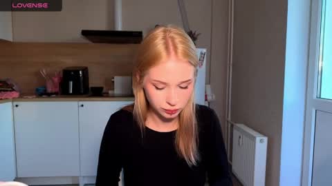 sweetie Lisa3 online show from 05/23/26, 06:12