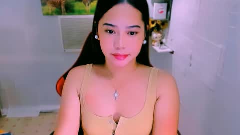 Nicole online show from 10/26/25, 11:53