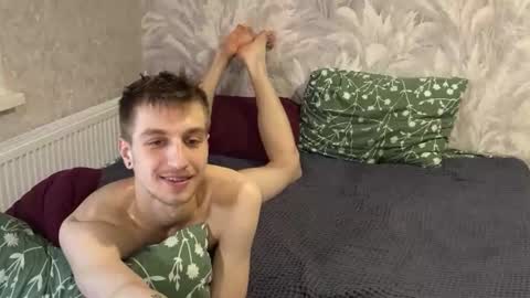 Welcome to our room We are Renata21 and Bogdan 24 online show from 06/10/26, 02:49