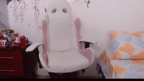 karen online show from 05/11/26, 04:48