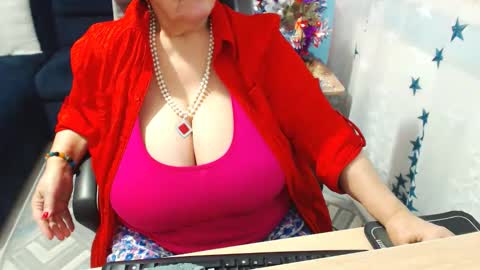 Snapshot of sweetladyrebeka chatting on 01/14/25, 05:34 Rebeka online show from 01/14/25, 05:34