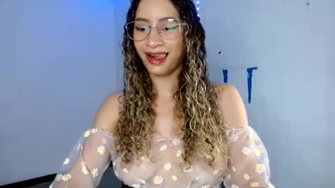 Snapshot of sweetlatin__ chatting on 05/26/26, 11:45 SWEET LATINA online show from 05/26/26, 11:45
