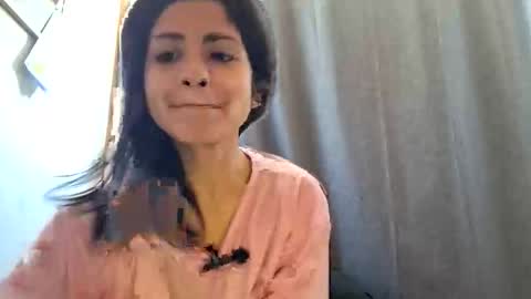 Snapshot of sweetlatinafit chatting on 12/04/25, 01:31 sweetlatinafit online show from 12/04/25, 01:31