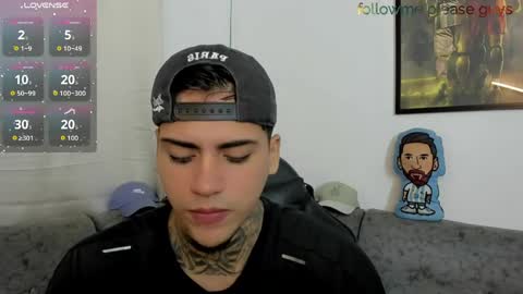 Snapshot of sweetlatinoboy chatting on 06/06/26, 11:59 SWEETLATINBOY online show from 06/06/26, 11:59