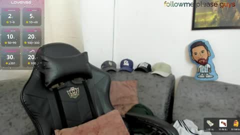 Snapshot of sweetlatinoboy chatting on 06/07/26, 12:09 SWEETLATINBOY online show from 06/07/26, 12:09
