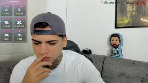 Snapshot of sweetlatinoboy chatting on 06/09/26, 12:06 SWEETLATINBOY online show from 06/09/26, 12:06