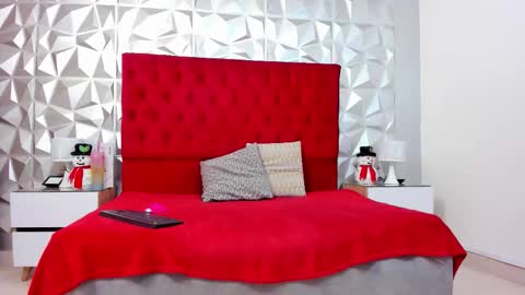 Snapshot of sweetlauren19 chatting on 11/15/25, 05:38 Lauren online show from 11/15/25, 05:38