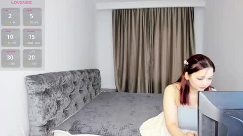 Snapshot of sweetlayla_ chatting on 05/23/26, 11:47 Layla online show from 05/23/26, 11:47