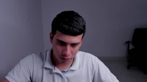 Snapshot of sweetlian_04 chatting on 01/15/25, 06:54 Lian online show from 01/15/25, 06:54