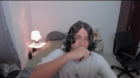 Lian online show from 03/20/26, 01:32