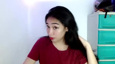 Snapshot of sweetlilly_18 chatting on 02/07/25, 03:55 Lilly online show from 02/07/25, 03:55