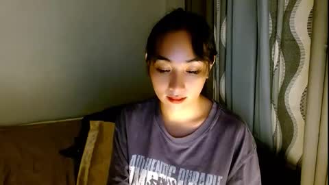 Snapshot of sweetlilly_18 chatting on 03/02/26, 11:17 Lilly online show from 03/02/26, 11:17