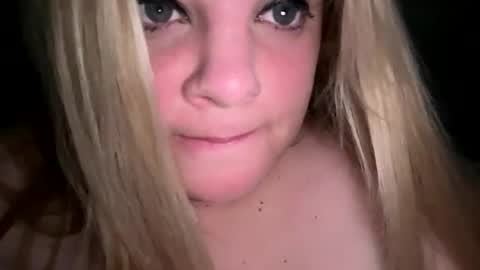 Lisa  online show from 11/08/25, 01:11