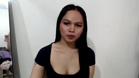 Snapshot of sweetlovelykazzz chatting on 05/17/26, 10:06 My name is Lyka online show from 05/17/26, 10:06