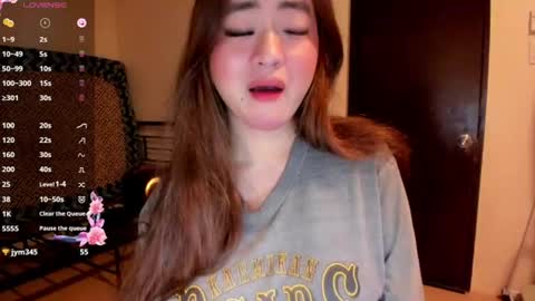 Zoe online show from 06/30/26, 02:01