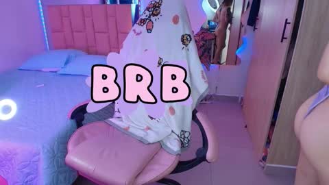 Snapshot of sweetlune chatting on 11/12/25, 02:28 SweetLune online show from 11/12/25, 02:28