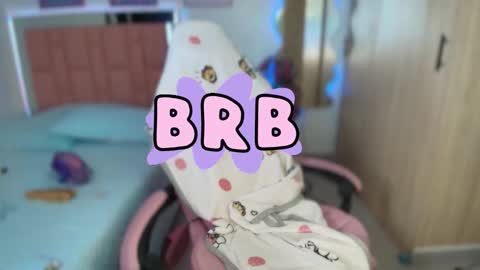 Snapshot of sweetlune chatting on 12/13/25, 07:53 SweetLune online show from 12/13/25, 07:53