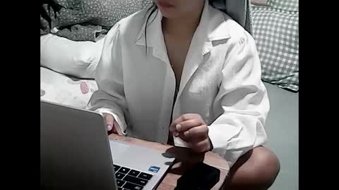 SexyPInay with small tits online show from 03/17/26, 06:17