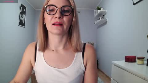 Snapshot of sweetmarthaaa chatting on 01/14/25, 11:31 sweetmarthaaa online show from 01/14/25, 11:31