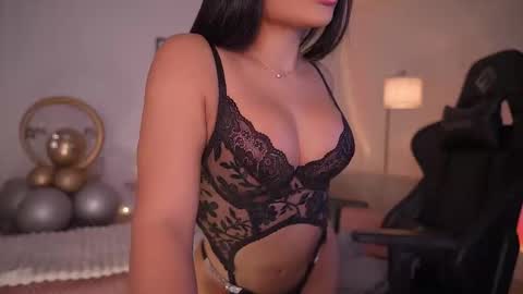 Snapshot of sweetmelii29 chatting on 10/11/25, 12:21 instagram melisabahamon online show from 10/11/25, 12:21