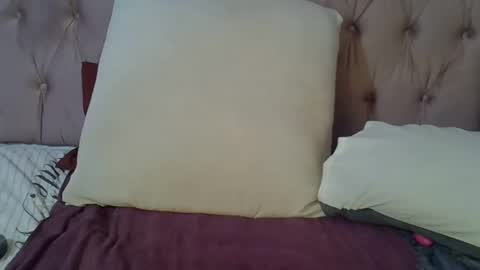 Snapshot of sweetmellowx1 chatting on 03/02/25, 05:36 sweetmellowx1 online show from 03/02/25, 05:36