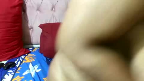 sweetmellowx1 online show from 01/06/26, 08:12