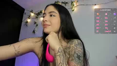 sweetmili133 online show from 06/17/26, 01:23