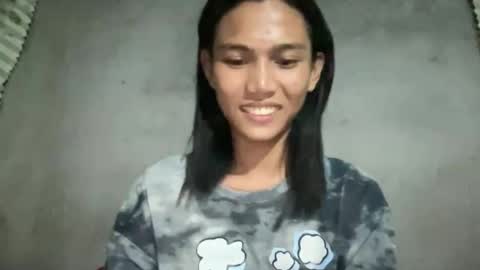 Nia online show from 11/23/25, 09:42