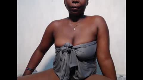 sweetnectarx online show from 12/04/25, 08:39