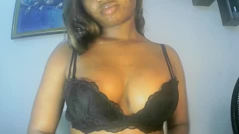 Snapshot of sweetness755325 chatting on 09/25/25, 06:00 sweetness755325 online show from 09/25/25, 06:00