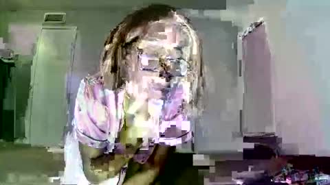 Snapshot of sweetness_cool chatting on 10/05/25, 12:42 sweetness_cool online show from 10/05/25, 12:42