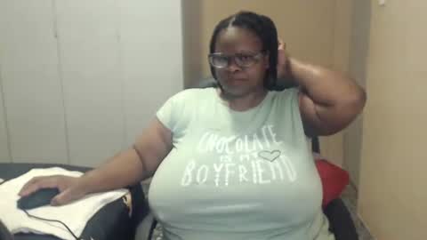 sweetnoziexxx online show from 10/25/25, 04:20